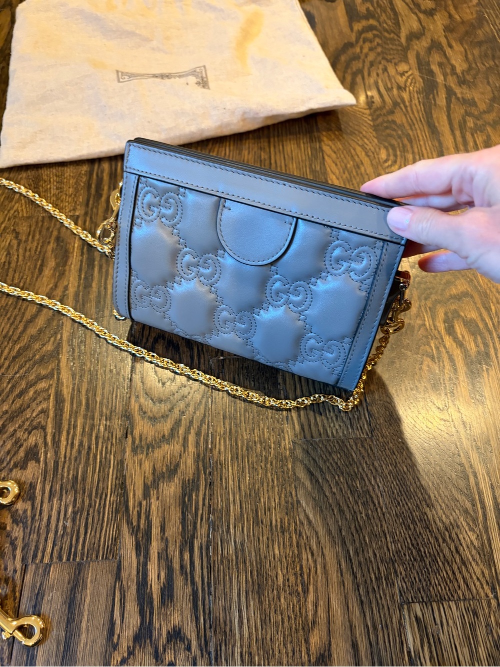 Gucci bag wallet Matelassé Crossbody Bag with Gold Hardware 2 straps NWOT - Picture 5 of 7